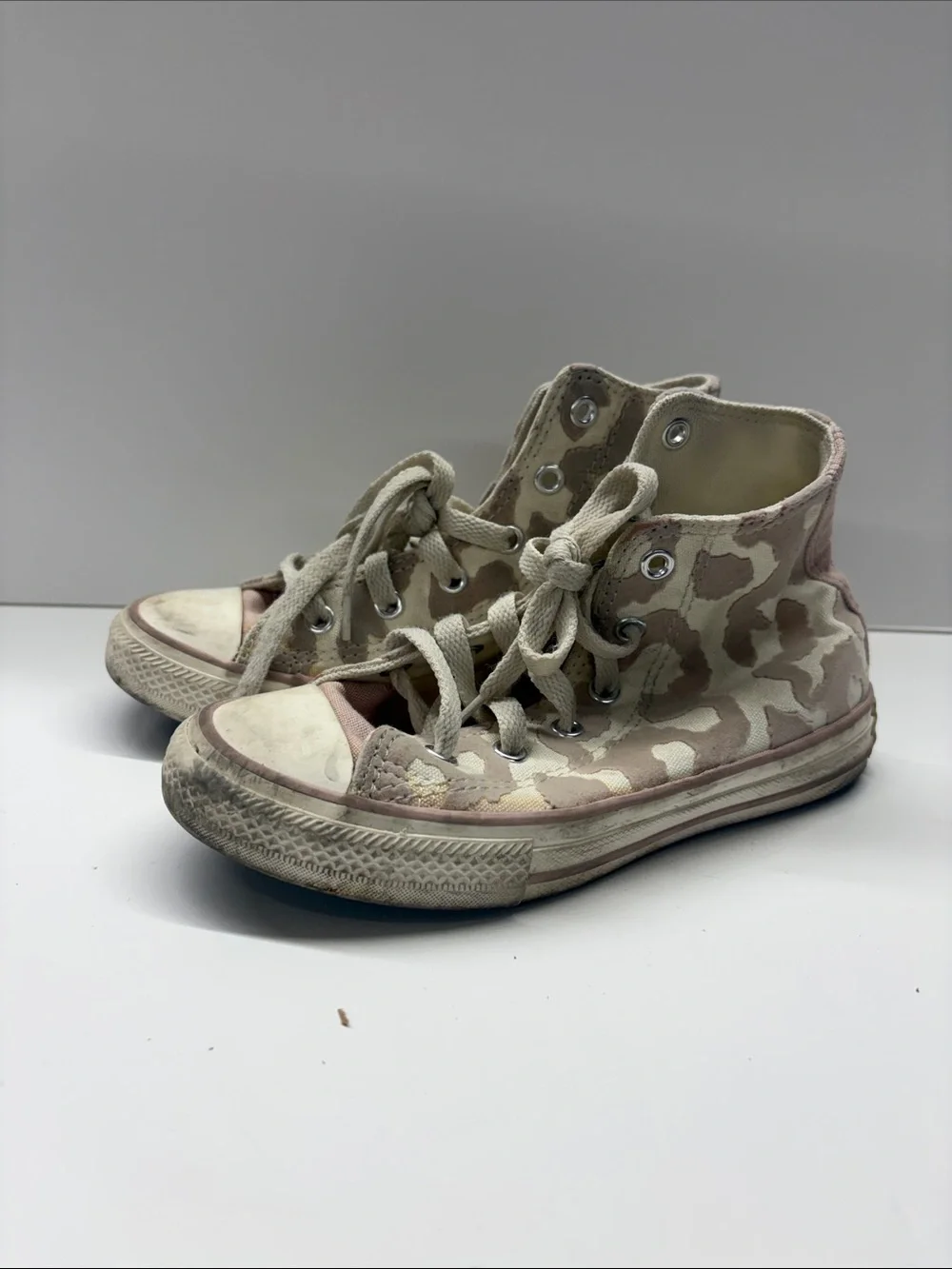 Used Converse Kids High-Top Sneakers Size 13.5